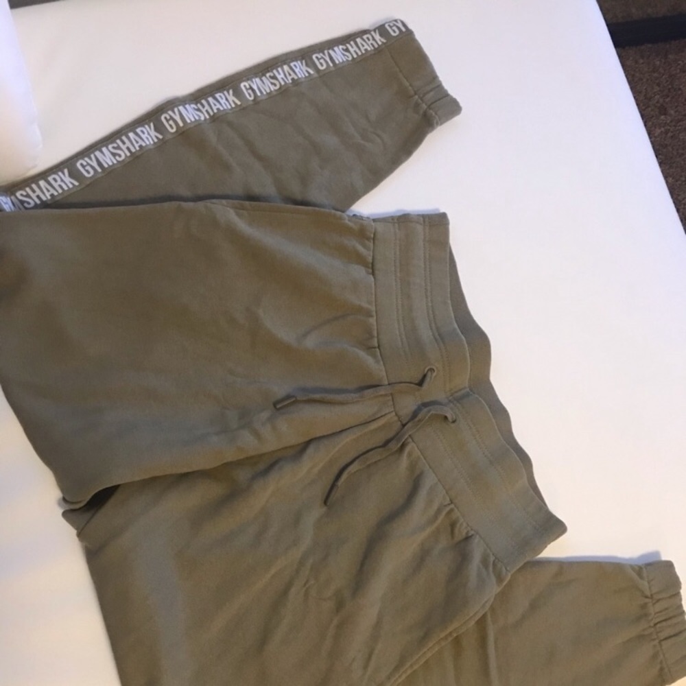 HOLD FOR PARIS🥰 Gymshark khaki oversized joggers